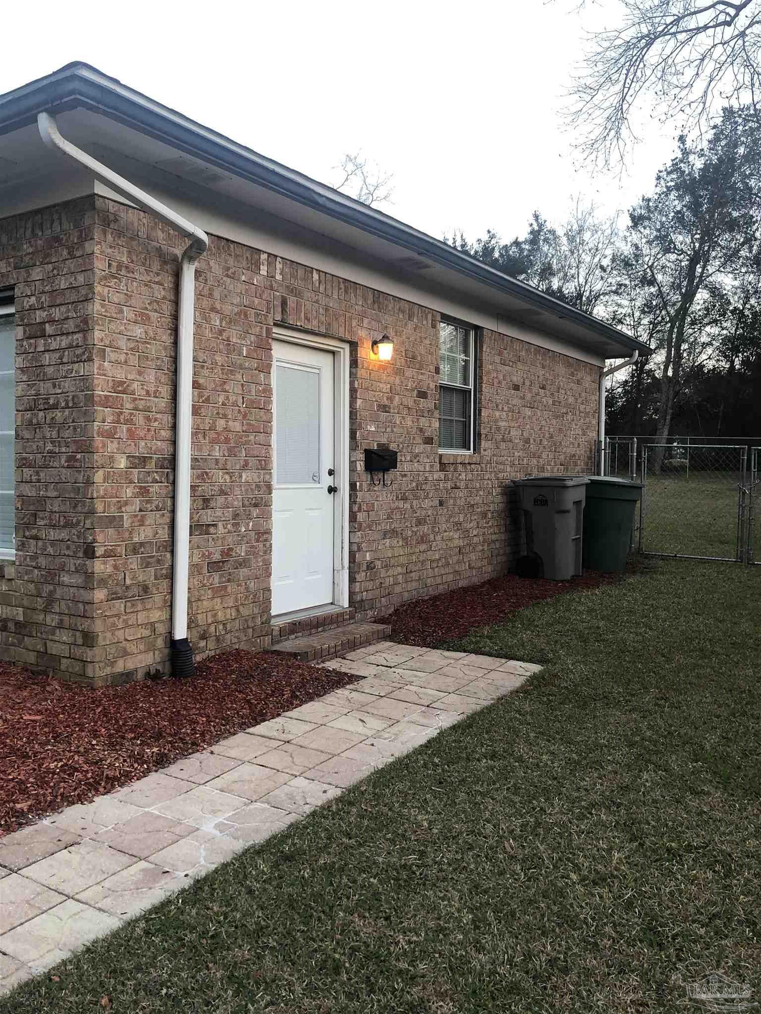 417 Ronda Street Pensacola, FL 32534 - Photo 3 of 50 Gallery Image 3