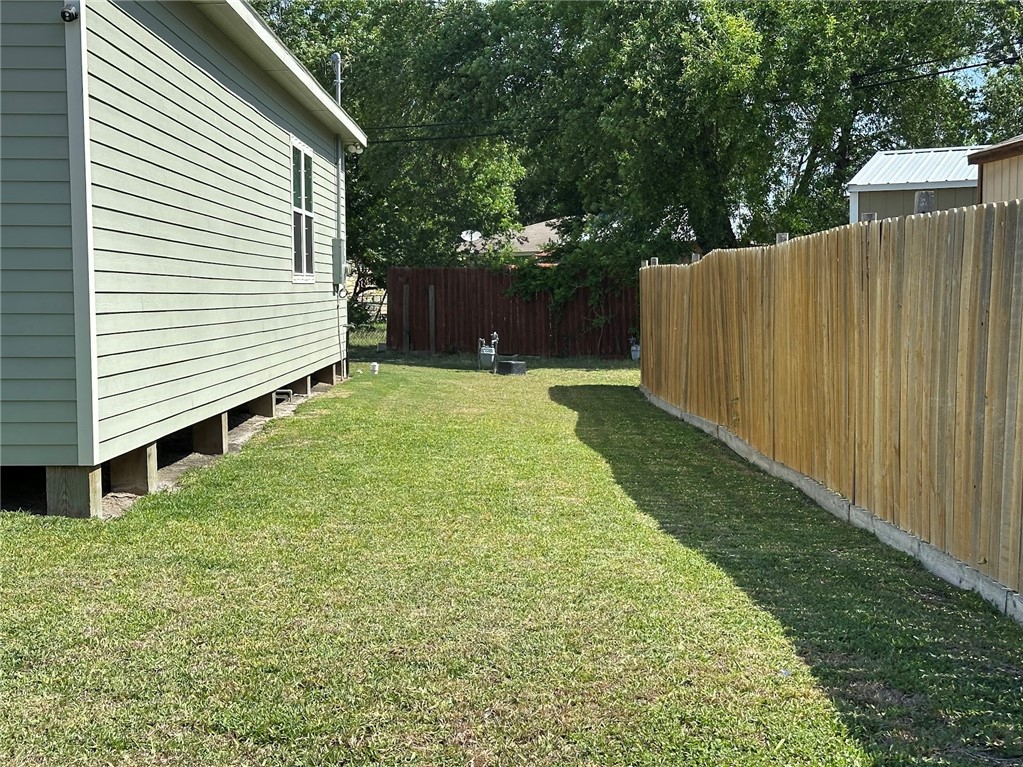 803 Molina Street Robstown, TX 78380 - Photo 2 of 20