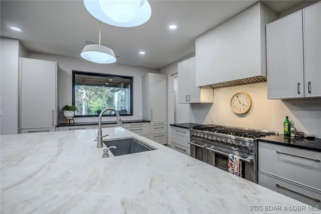 $1,100,000 | 625 Atlas Ranch Road, Montreal, MO 65591