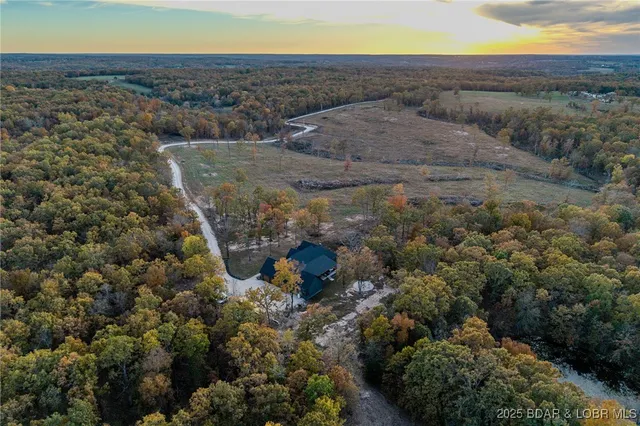 $1,100,000 | 625 Atlas Ranch Road, Montreal, MO 65591