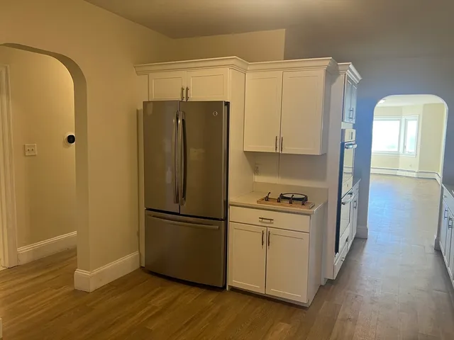 $3,400 | 66 Humphrey Street, Unit 2, Swampscott, MA 01907