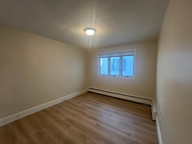 $3,400 | 66 Humphrey Street, Unit 2, Swampscott, MA 01907