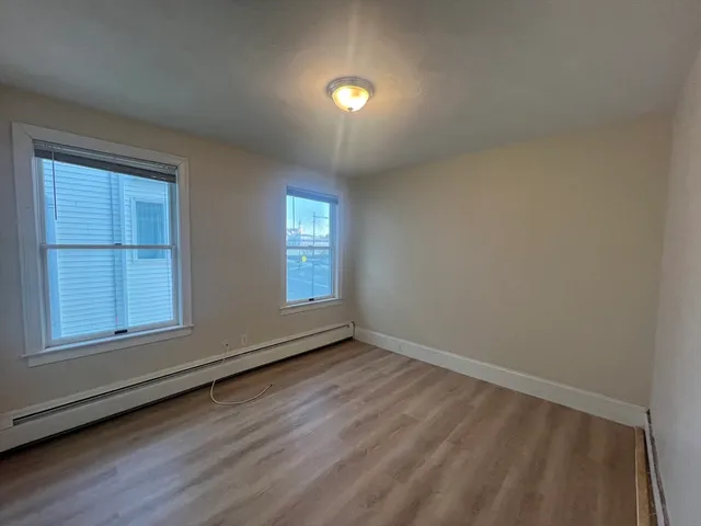 $3,400 | 66 Humphrey Street, Unit 2, Swampscott, MA 01907