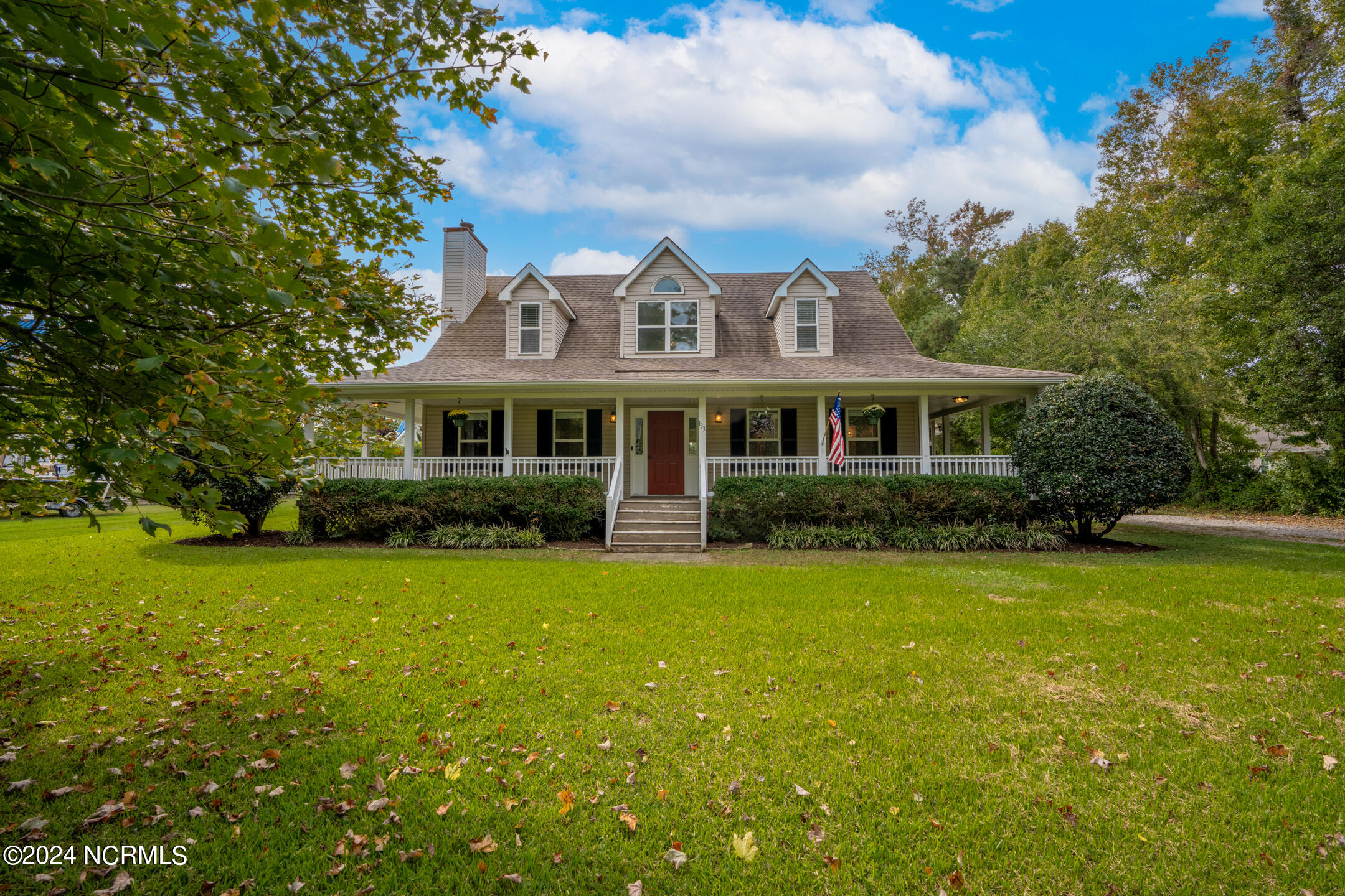 133 Ward's Road Knotts Island, NC 27950 - Photo 1 of 46 1