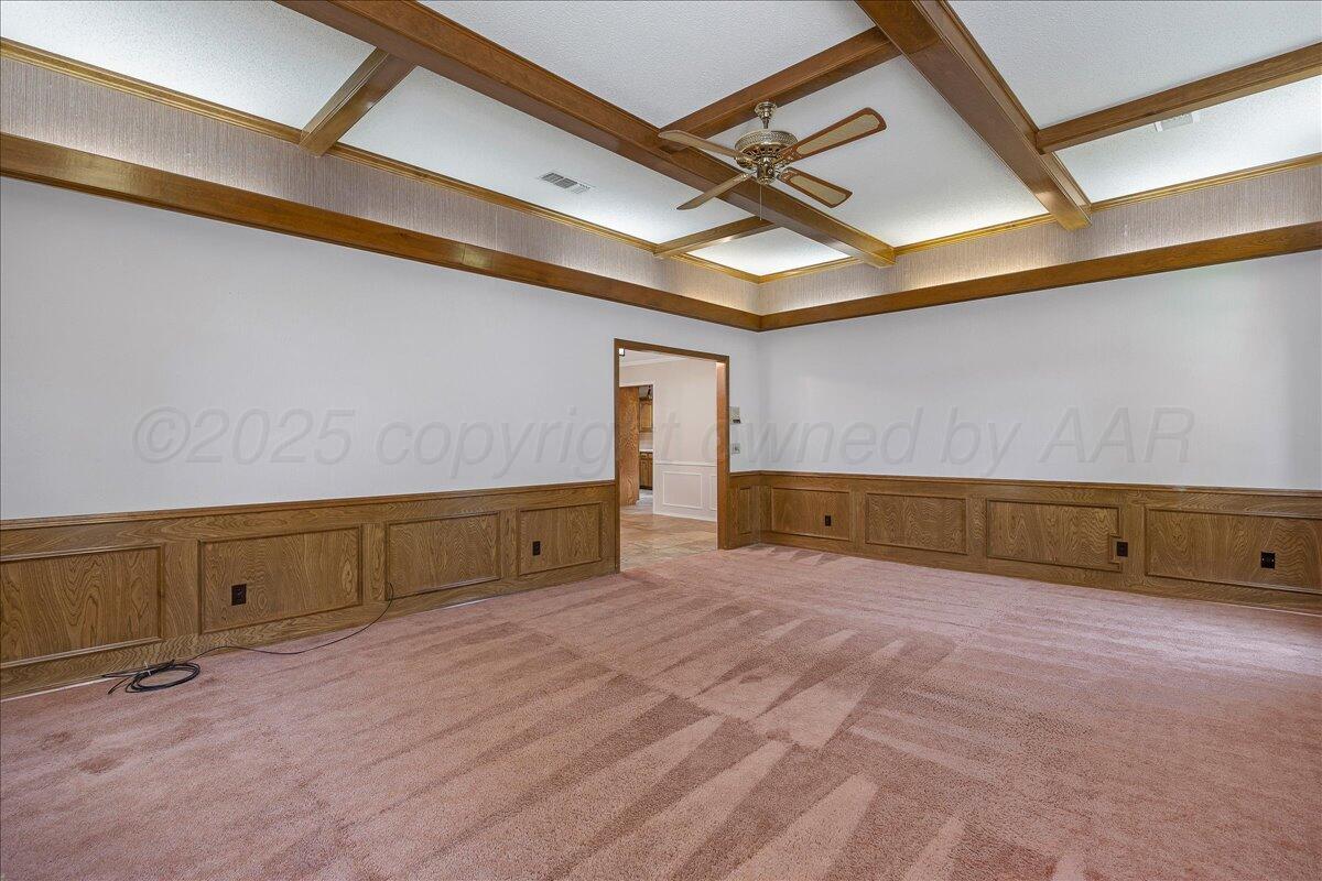 3627 Tripp Avenue Amarillo, TX 79121 - Photo 13 of 31 Living Room