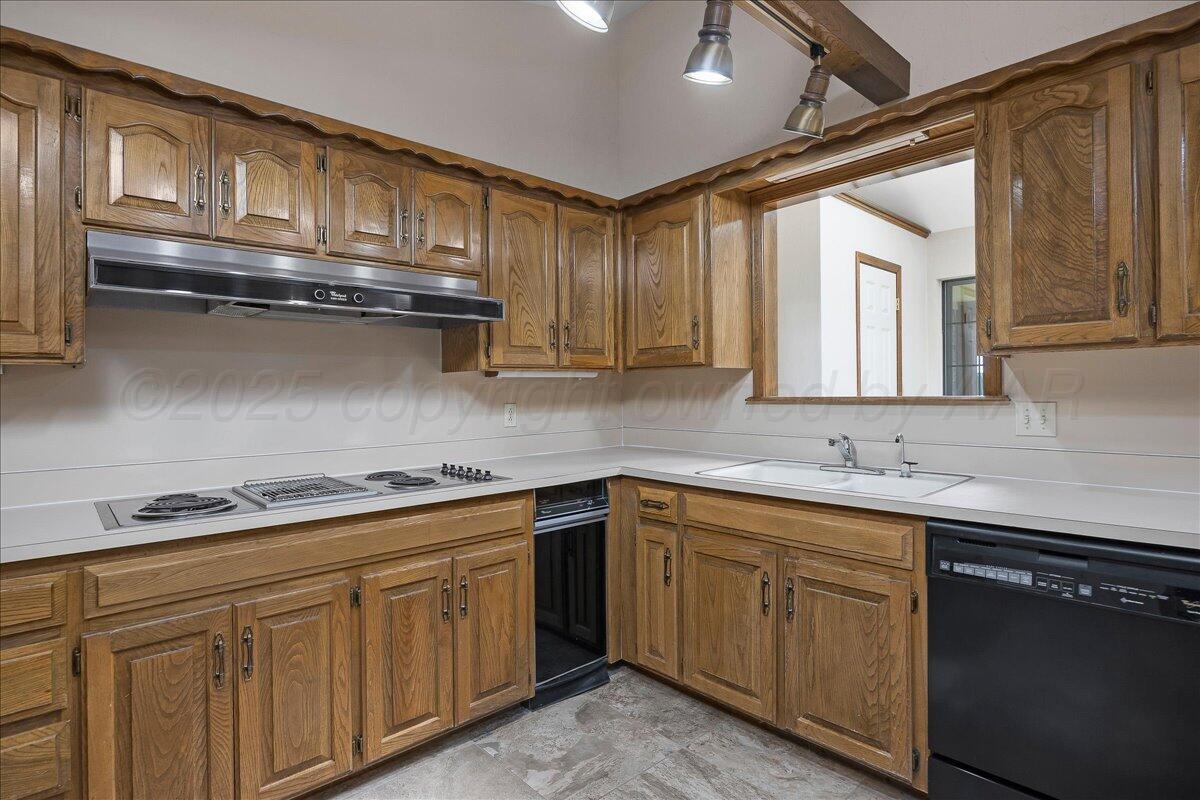 3627 Tripp Avenue Amarillo, TX 79121 - Photo 18 of 31 Kitchen 3