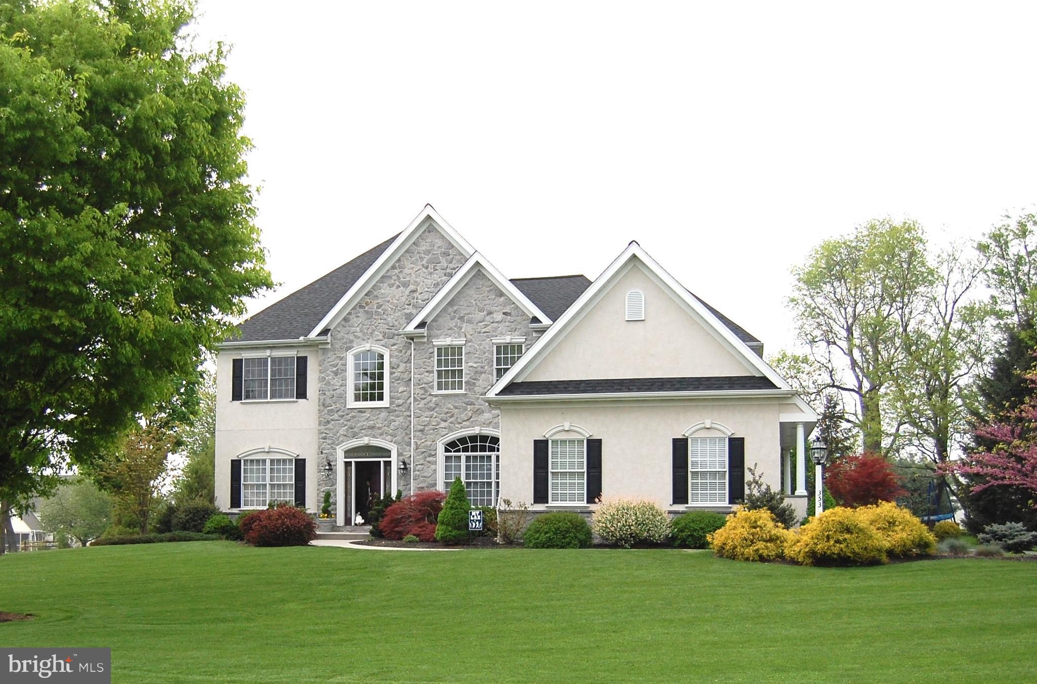 353 North Farm Drive Lititz, PA 17543 - Photo 1 of 55