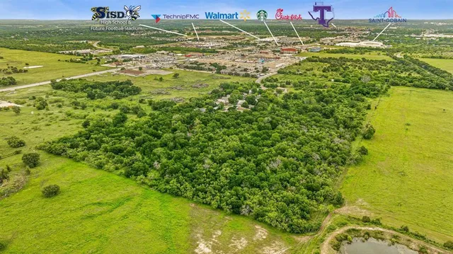 a view of an outdoor space and a lake view