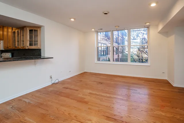 $300,000 | 5317 North Kenmore Avenue, Unit 2A, Chicago, IL 60640