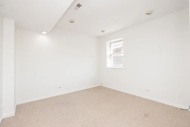 $300,000 | 5317 North Kenmore Avenue, Unit 2A, Chicago, IL 60640