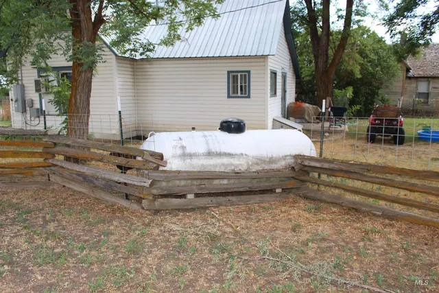 $199,000 | 95 North Weiser Street, Midvale, ID 83645