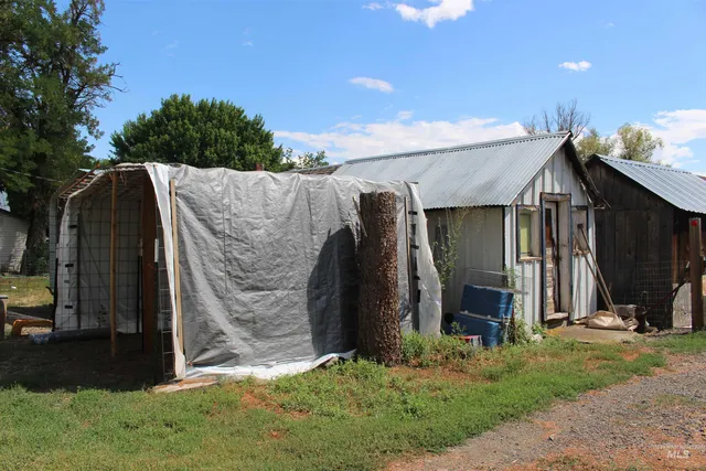 $199,000 | 95 North Weiser Street, Midvale, ID 83645