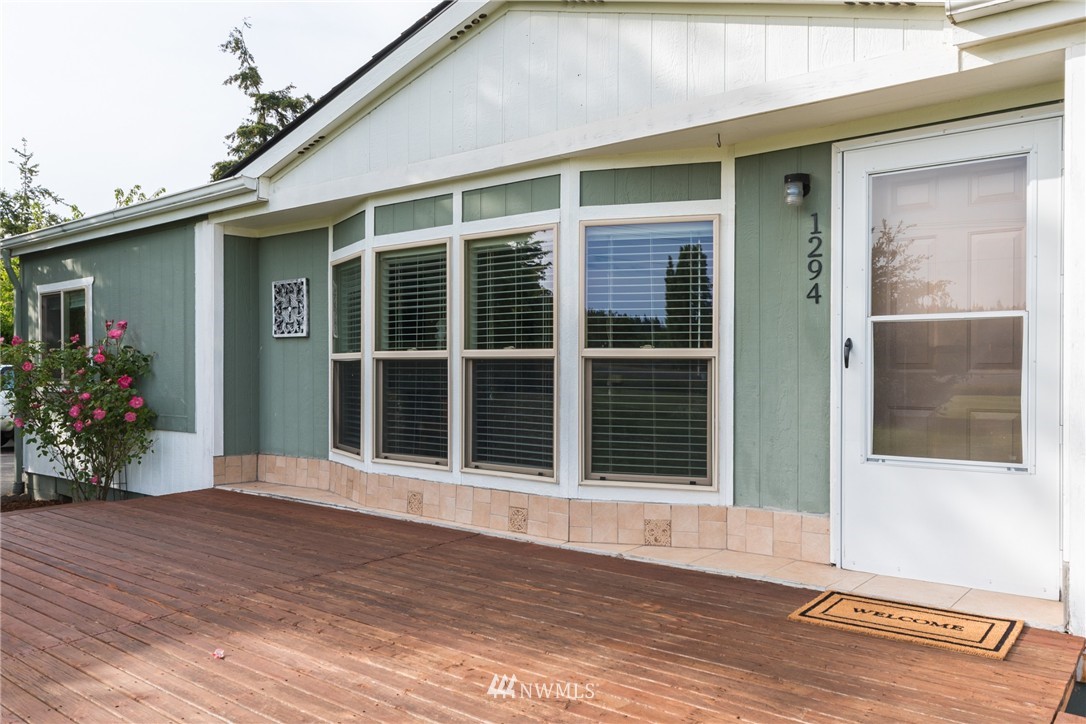 1294 Crosby Road Oak Harbor, WA 98277 - Photo 2 of 25 Gallery Image 2