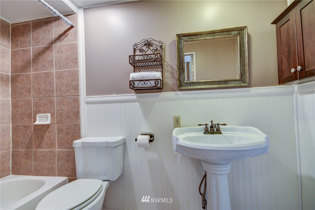 1294 Crosby Road Oak Harbor, WA 98277 - Photo 15 of 25 Gallery Image 15