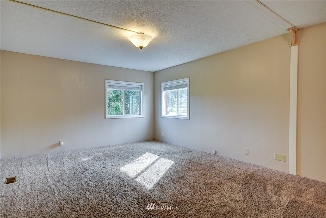 1294 Crosby Road Oak Harbor, WA 98277 - Photo 8 of 25 Gallery Image 8
