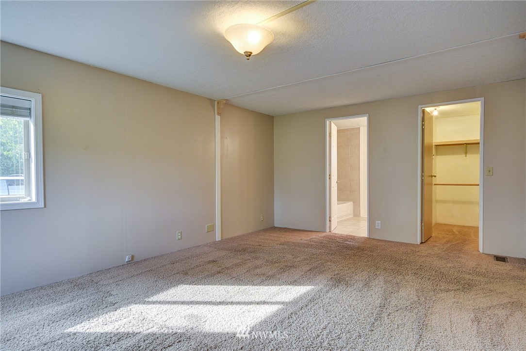 1294 Crosby Road Oak Harbor, WA 98277 - Photo 9 of 25 Gallery Image 9