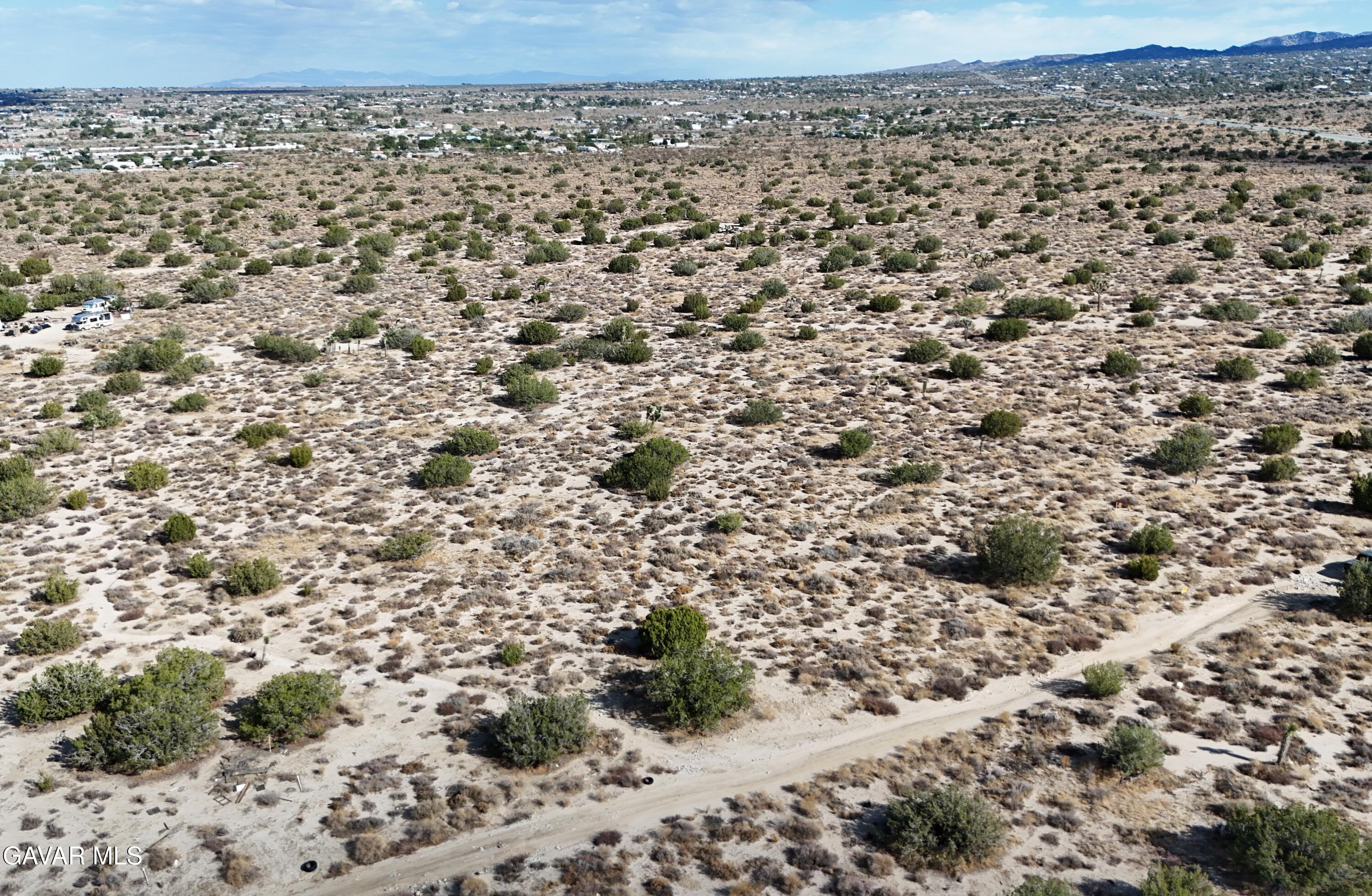 Duncan Road Llano, CA 93544 - Photo 2 of 5 a view of a dry yard