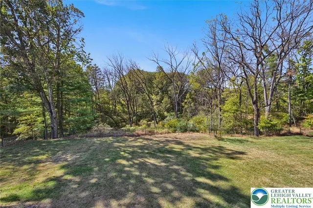 $875,000 | 6718 Overlook Court, Allentown, PA 18106