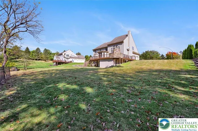 $875,000 | 6718 Overlook Court, Allentown, PA 18106