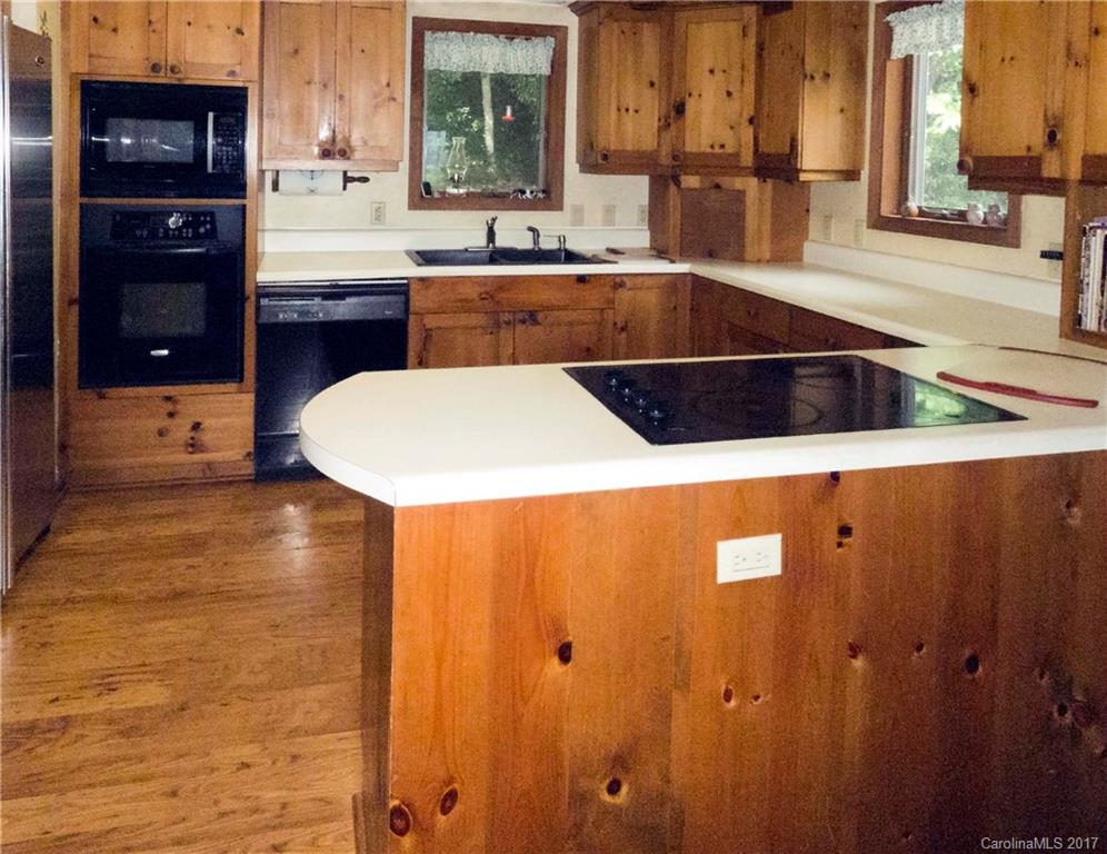 25 Rocky Knob Road Fairview, NC 28730 - Photo 8 of 24 Gallery Image 8