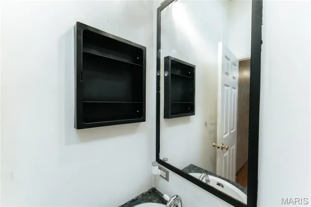 $157,500 | 33 Civey Boulevard, Bixby, MO 65439