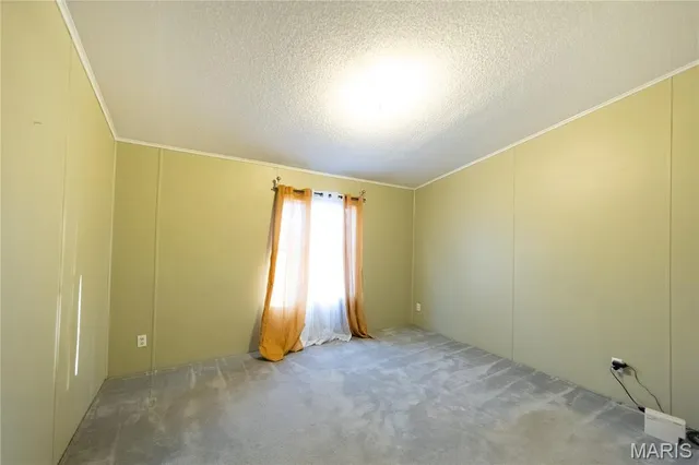 $157,500 | 33 Civey Boulevard, Bixby, MO 65439