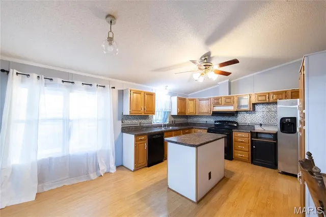 $157,500 | 33 Civey Boulevard, Bixby, MO 65439