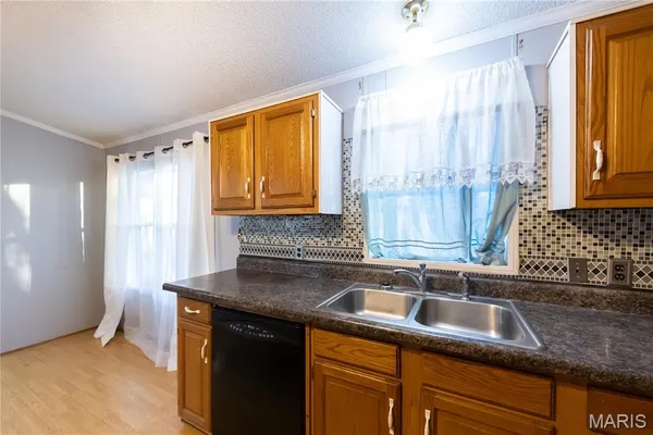 $157,500 | 33 Civey Boulevard, Bixby, MO 65439