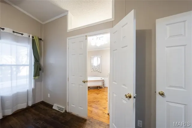 $157,500 | 33 Civey Boulevard, Bixby, MO 65439