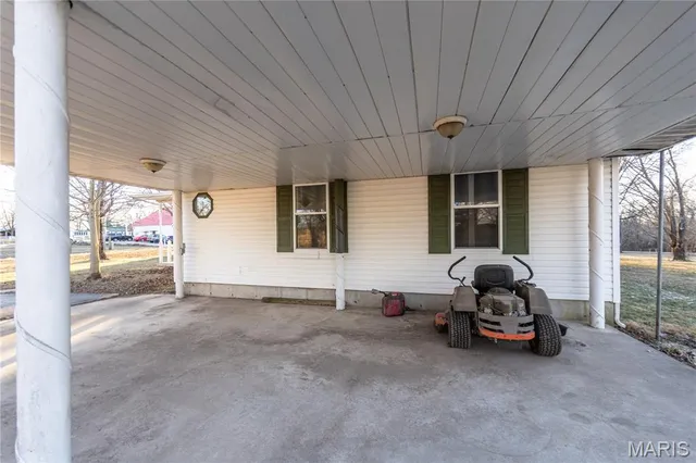 $157,500 | 33 Civey Boulevard, Bixby, MO 65439