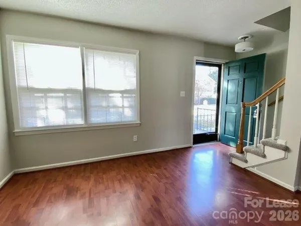 $1,075 | 4657 Old Lantern Way, Charlotte, NC 28212