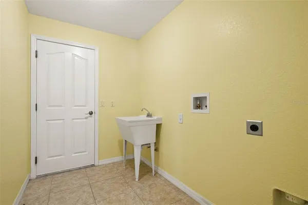 $2,200 | 5363 Pierpoint Avenue, Spring Hill, FL 34608