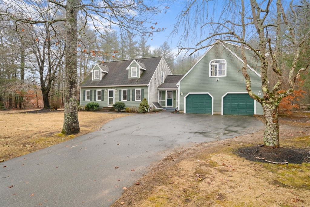 53 Metacomet Road Middleboro, MA 02346 - Photo 1 of 42 Gallery Image 1