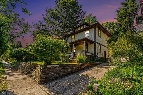 $299,907 | 1330 West Maple Street, Kalamazoo, MI 49008