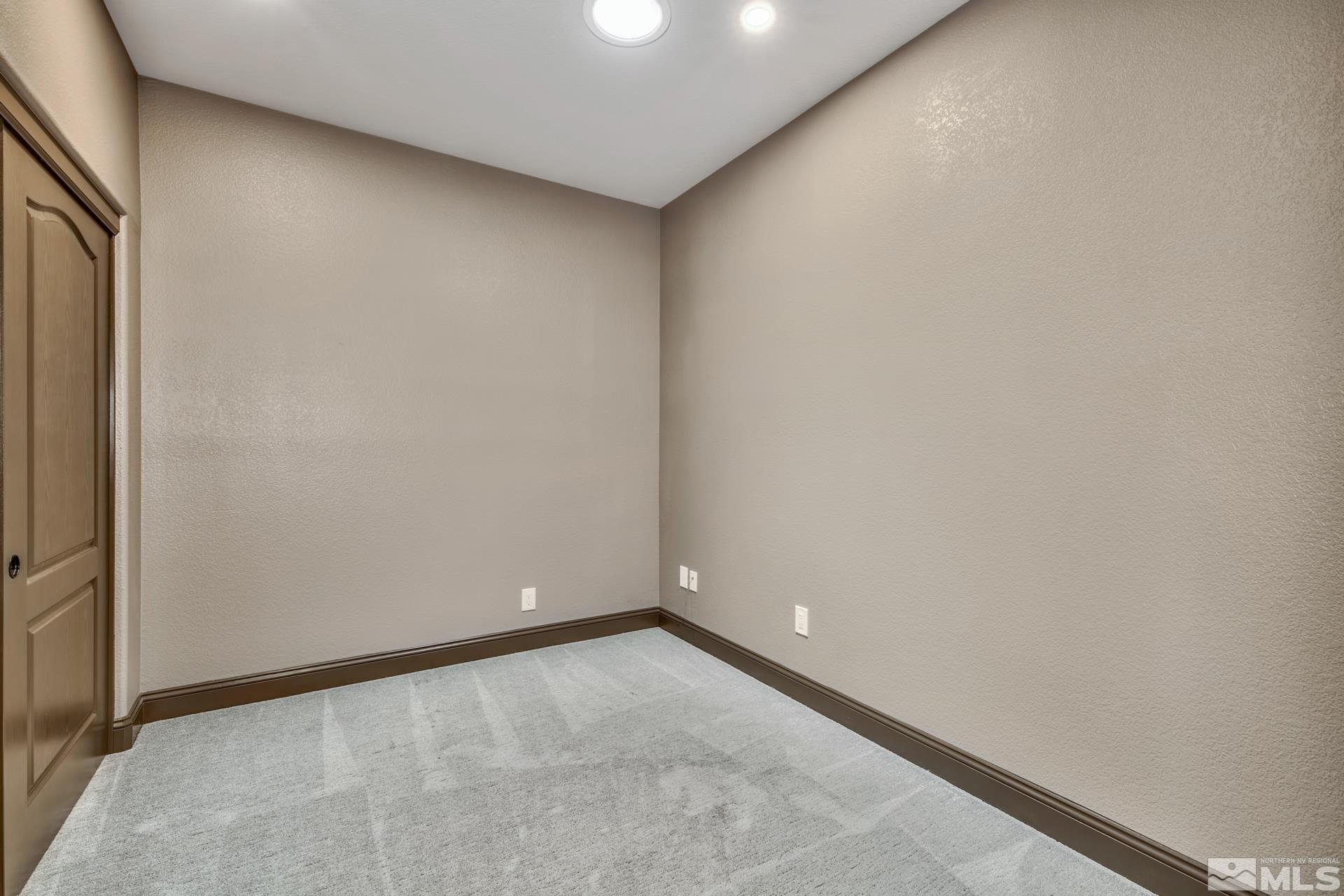 1140 Flanders Road Reno, NV 89511 - Photo 37 of 39 Photo 37