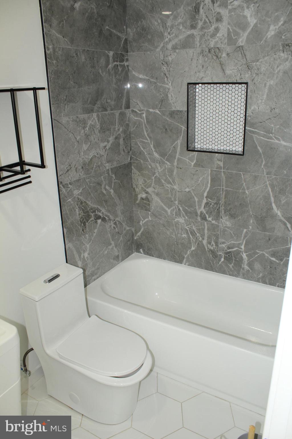 3017 Ridge Avenue, Unit A Philadelphia, PA 19121 - Photo 28 of 45 Bathroom 2