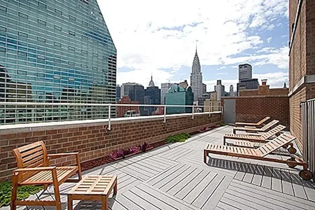$3,800 | 333 East 45th Street, Unit 9E | Midtown East