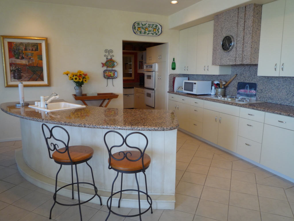 2 Oliver Road Santa Barbara, CA 93109 - Photo 4 of 15 Kitchen