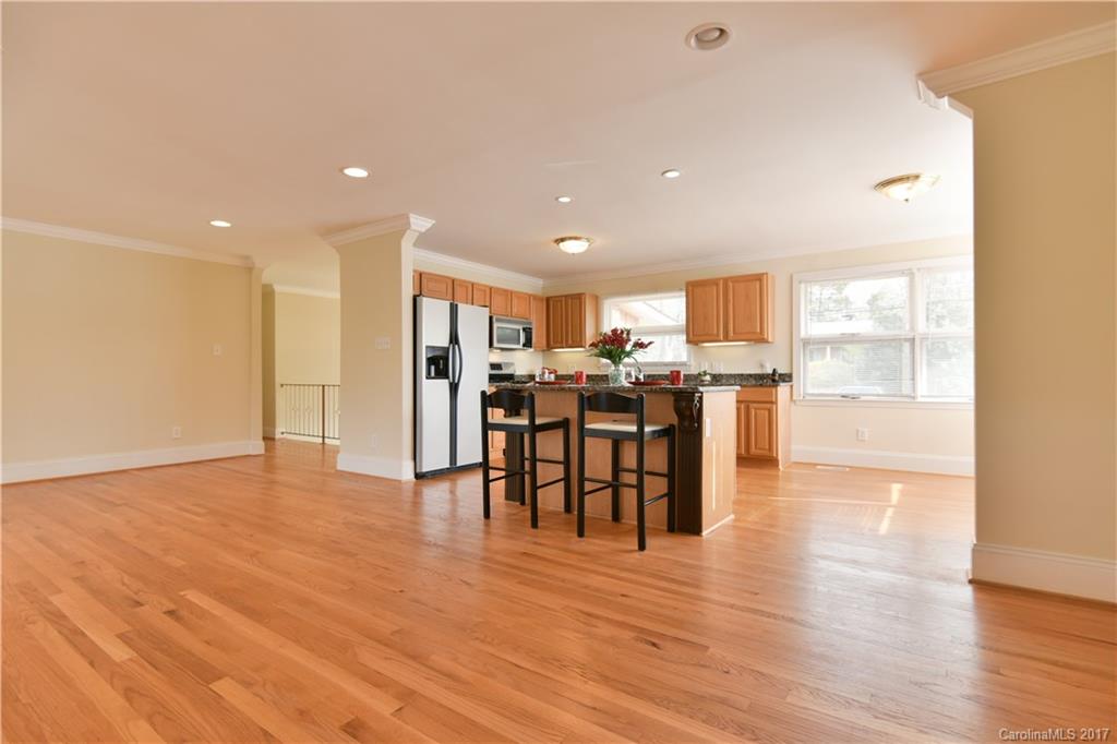 6740 Burlwood Road Charlotte, NC 28211 - Photo 6 of 24