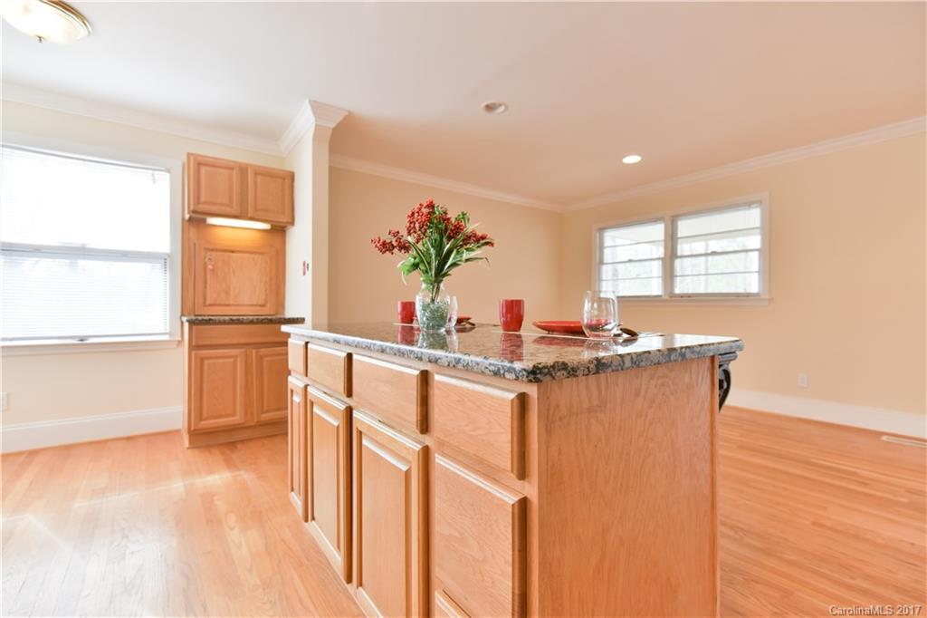 6740 Burlwood Road Charlotte, NC 28211 - Photo 10 of 24