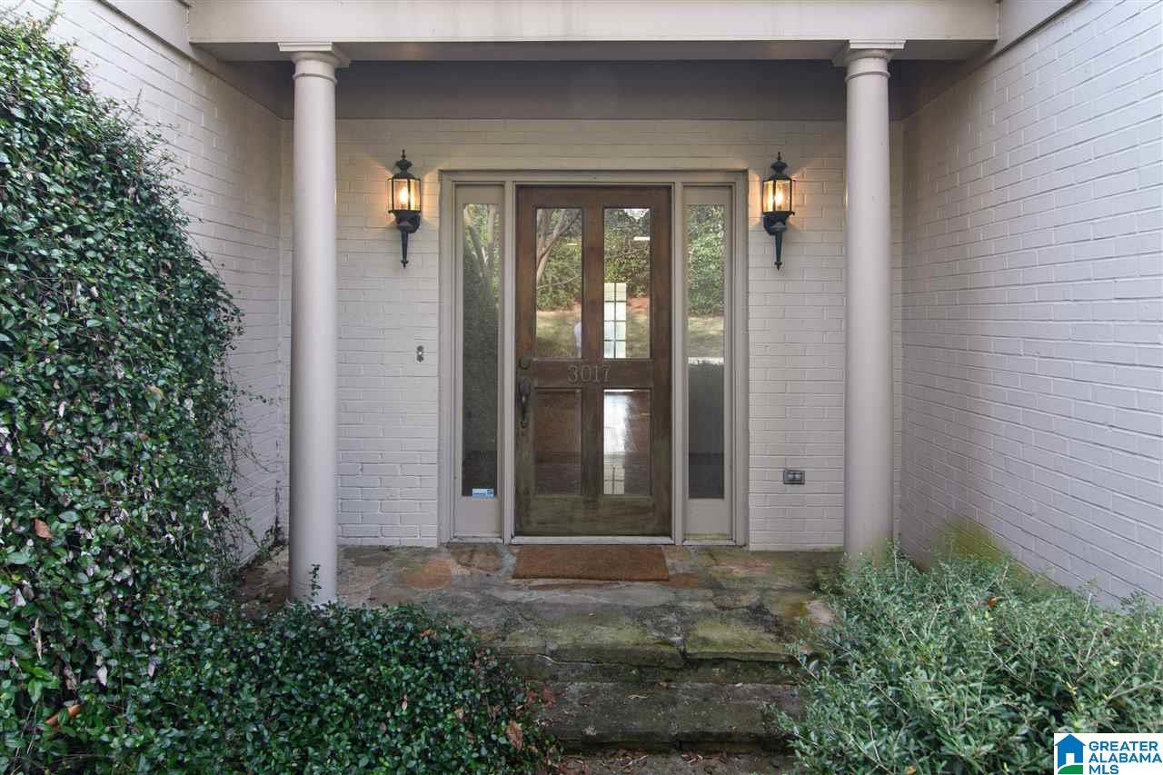3017 North Woodridge Road Birmingham, AL 35223 - Photo 4 of 41