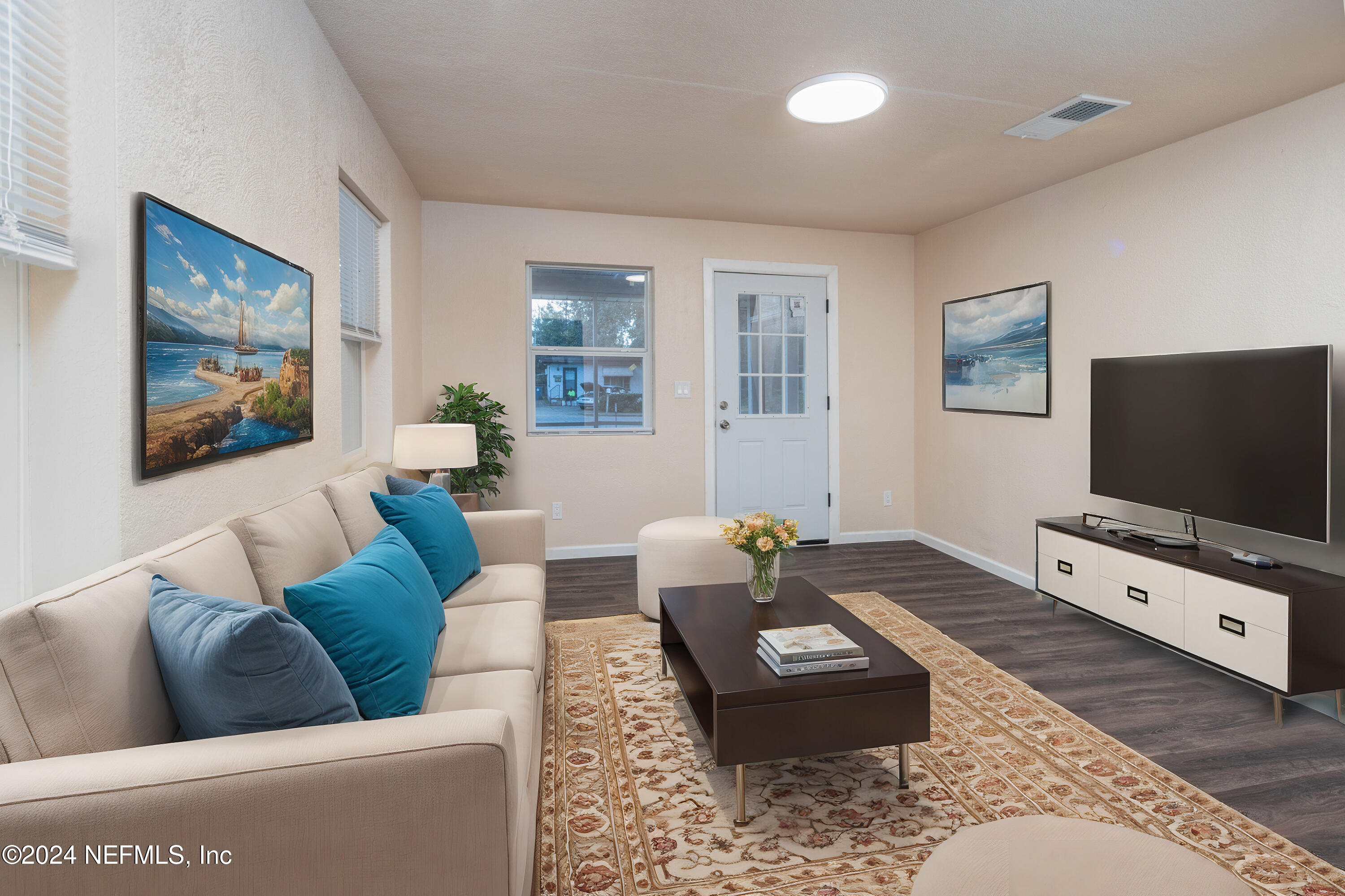 5522 Vernon Road Jacksonville, FL 32209 - Photo 2 of 40 Virtual Staging AI - 5522-Vernon-11 - No