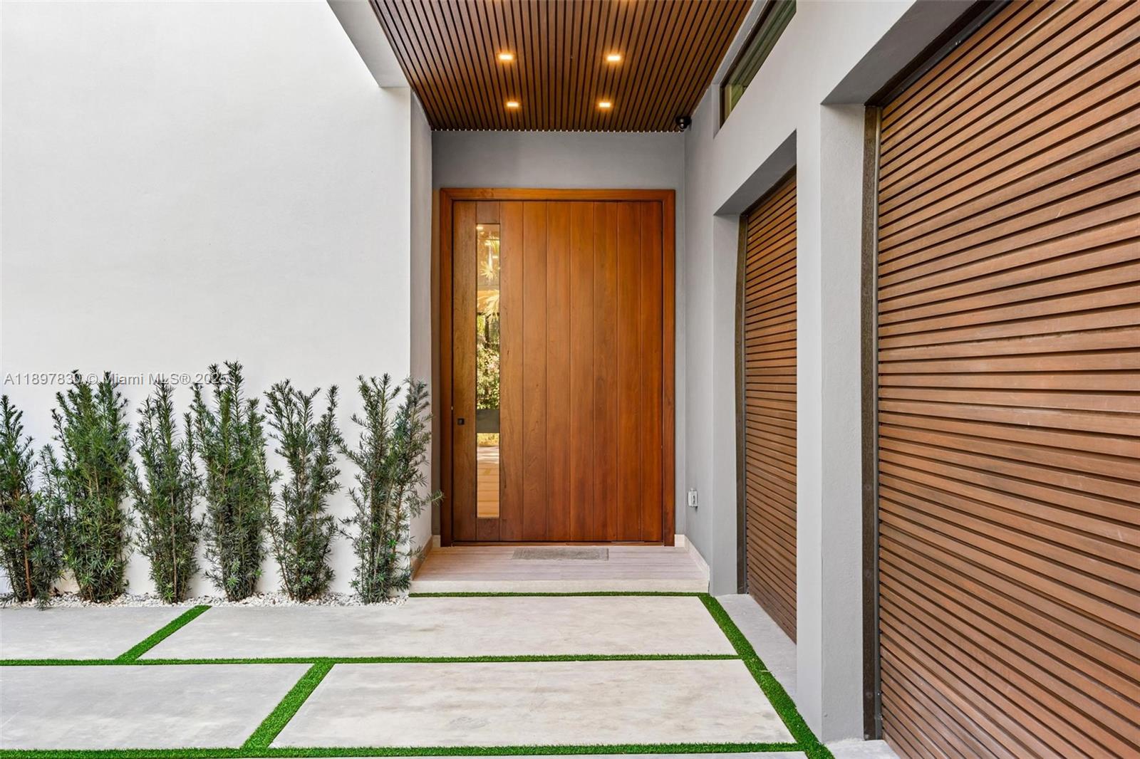 2805 Freeman Street Miami, FL 33133 - Photo 4 of 74 Gallery Image 4