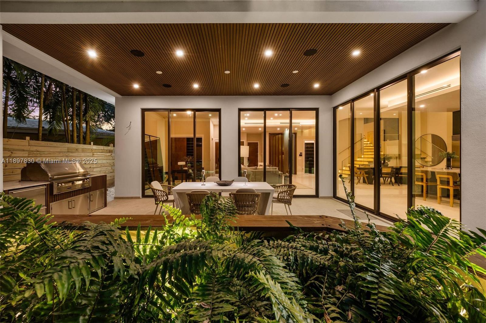 2805 Freeman Street Miami, FL 33133 - Photo 64 of 74 Gallery Image 64