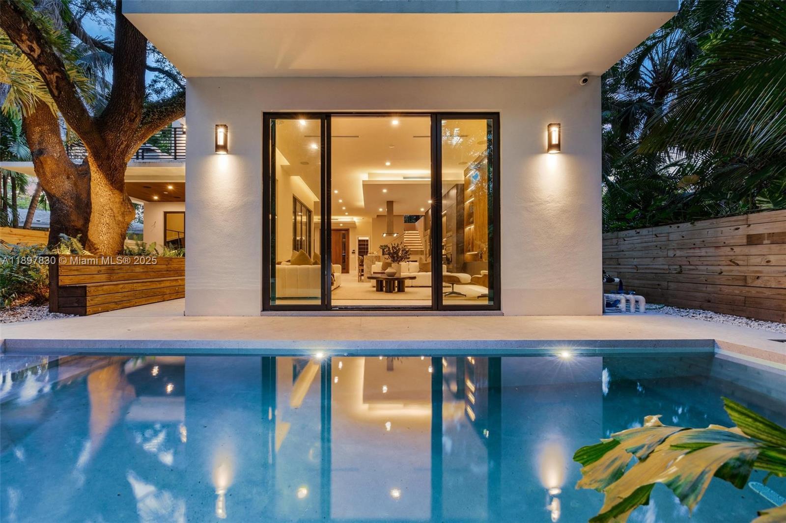 2805 Freeman Street Miami, FL 33133 - Photo 70 of 74 Gallery Image 70