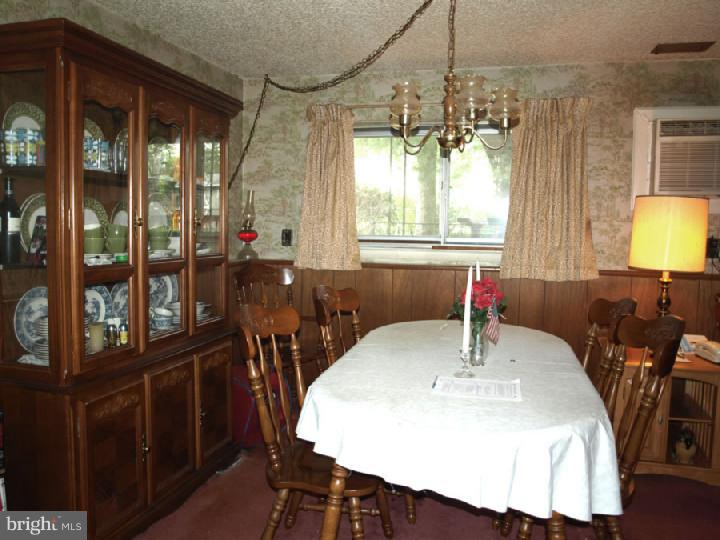 4 Fenway Road Hamilton, NJ 08620 - Photo 3 of 14 Dining Room