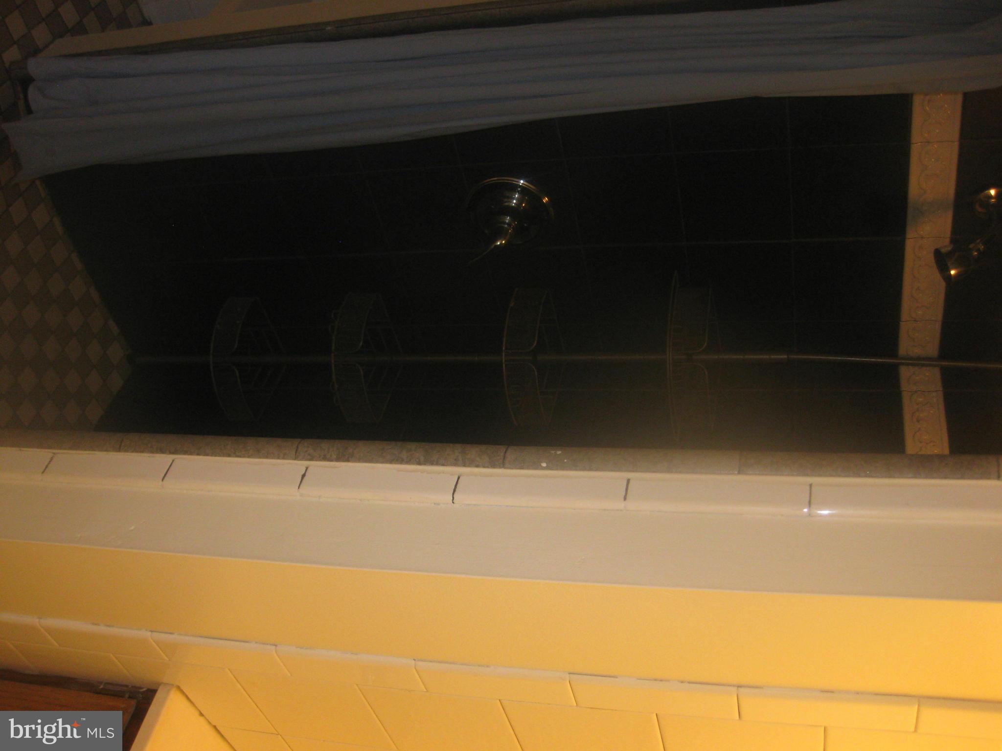 1523 Baldwin Street Baltimore, MD 21211 - Photo 13 of 16 Bath