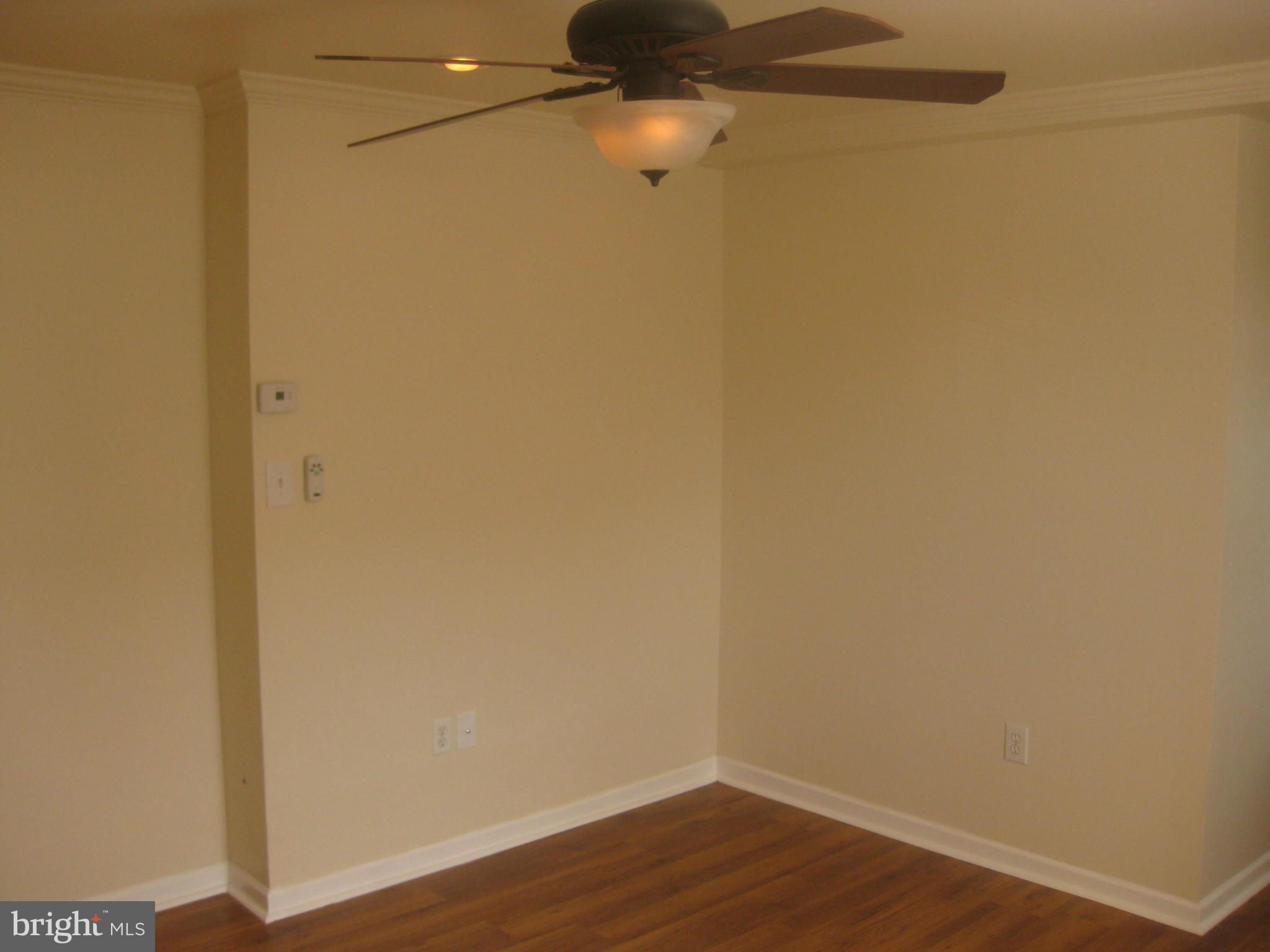 1523 Baldwin Street Baltimore, MD 21211 - Photo 5 of 16 Living Room