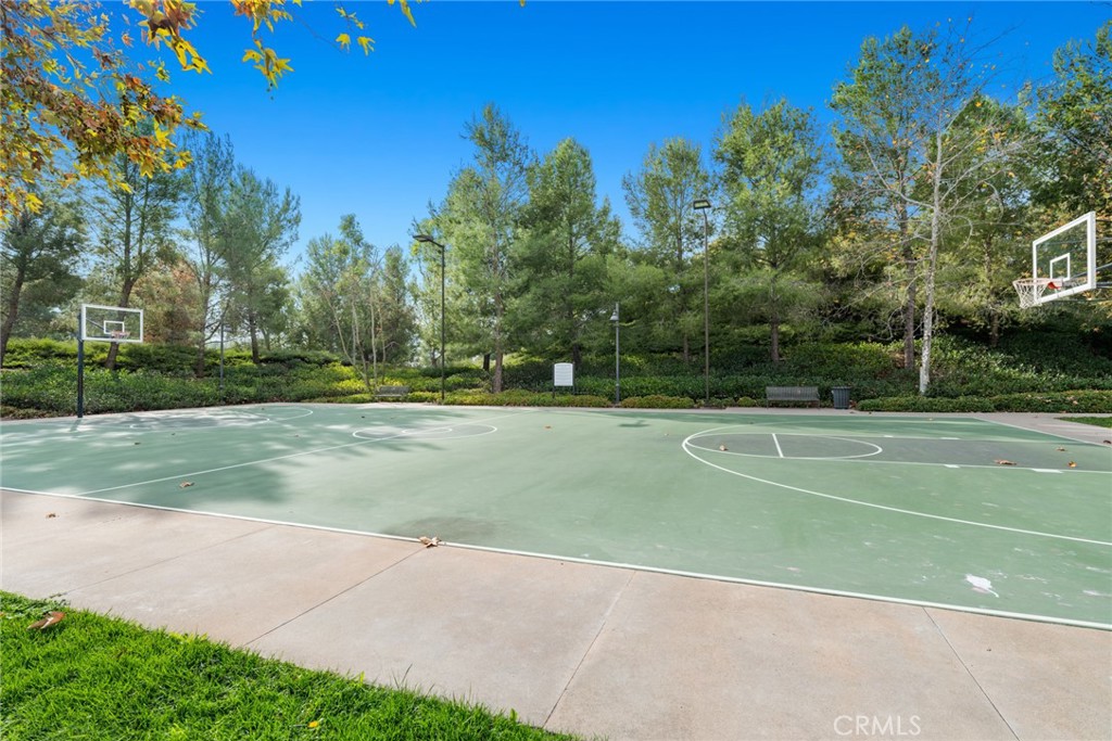 70 Livia Irvine, CA 92618 - Photo 36 of 47