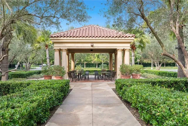 $3,250,000 | 70 Livia, Irvine, CA 92618